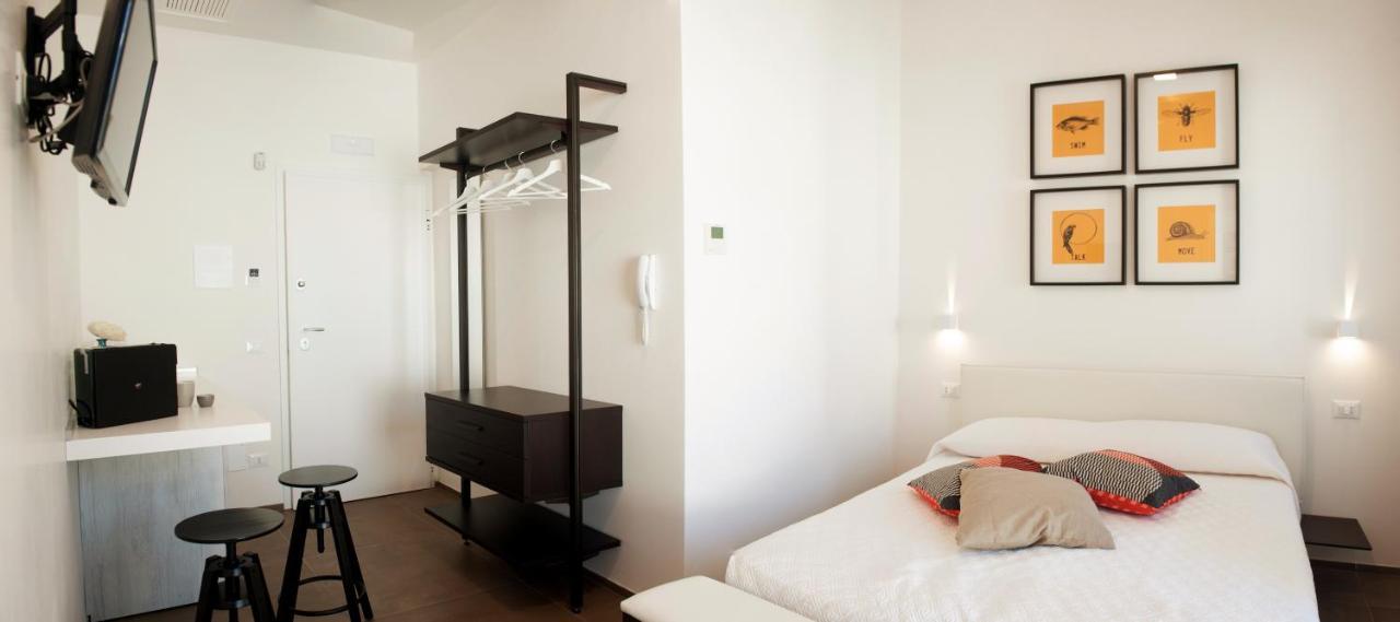 Via Del Faro Apartments Torre Canne Exterior photo
