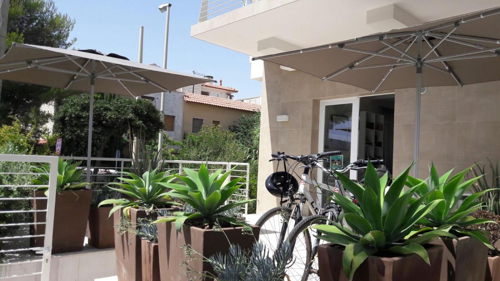 Via Del Faro Apartments Torre Canne Exterior photo